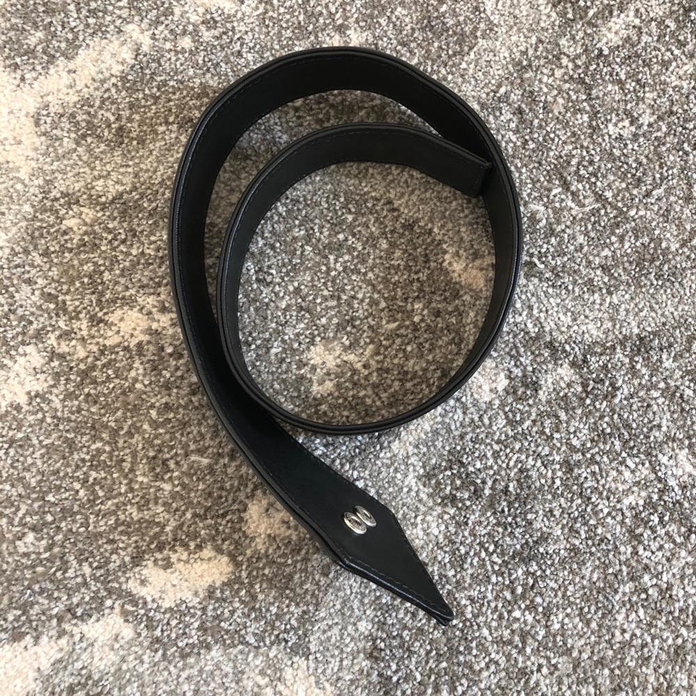 Handmade Arrowhead Lambs Leather Black Belt - Picture 8 of 8